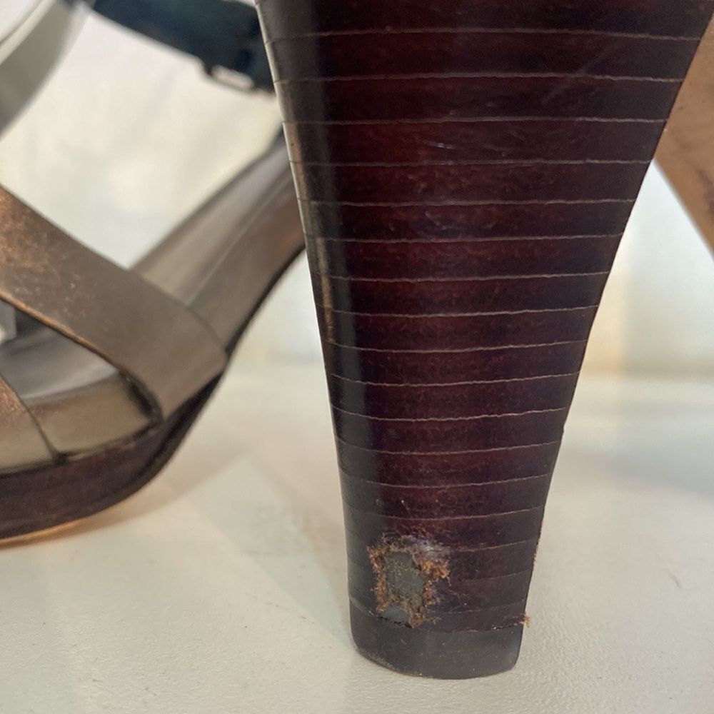 Boden Womens Metallic Pewter T Strap Heel Sandals - Picture 12 of 14